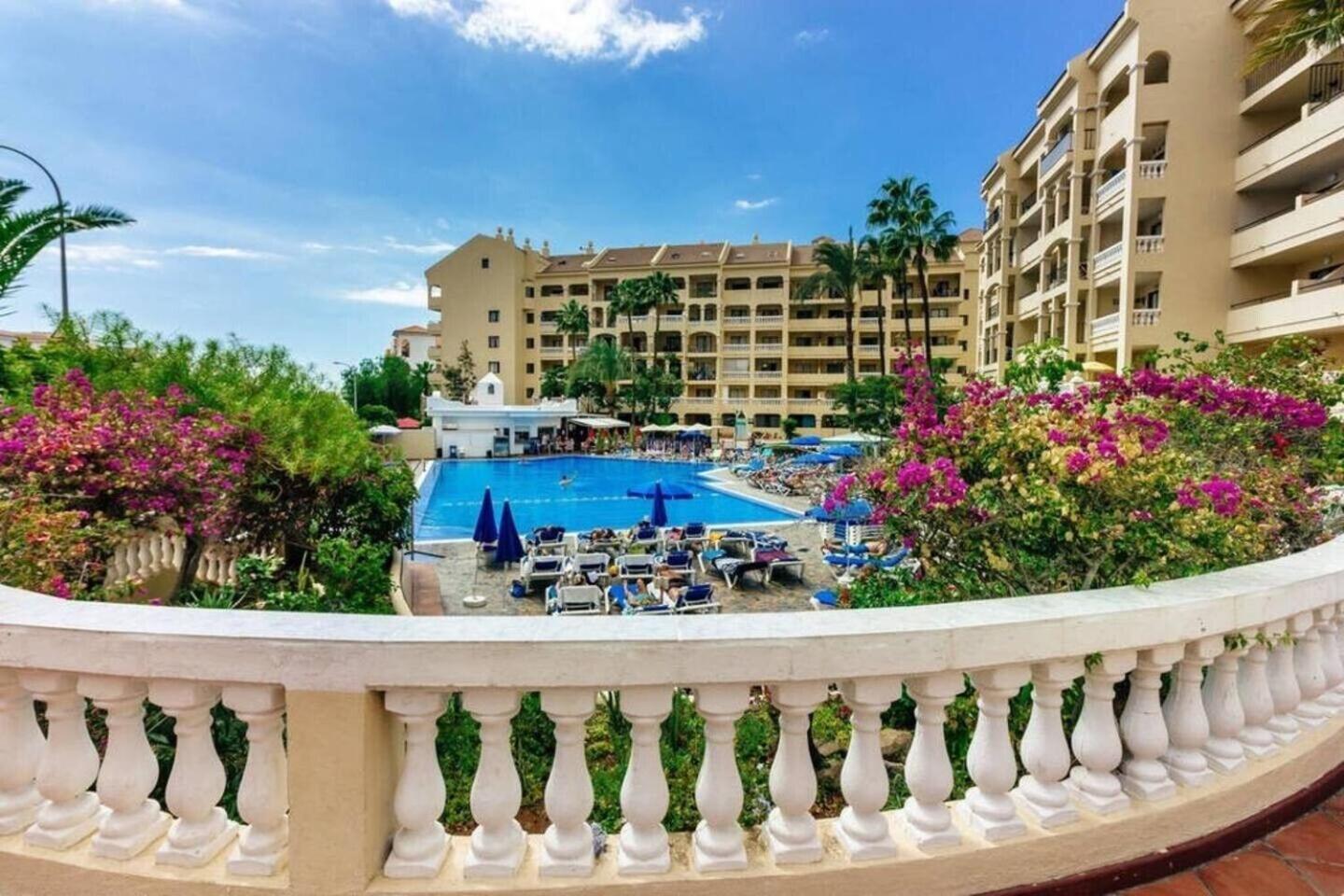 Holiday Studio Apartment In Castle Harbour , Los Cristianos Los Cristianos  Exterior photo